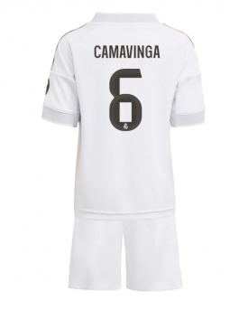 Billige Fotballdrakt Real Madrid Eduardo Camavinga #6 Replika Hjemmedraktsett Barn 2025-26 Kortermet (med bukser)